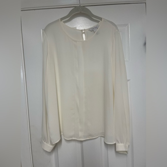WH/BM Semi-sheer crepe Pull On Blouse - Picture 1 of 5